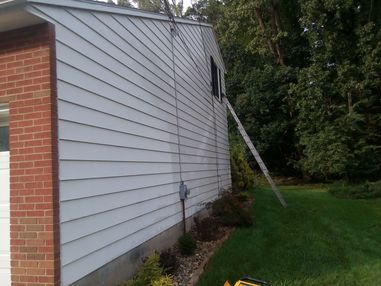 Before & After Pressure Washing in Akron, OH (3)